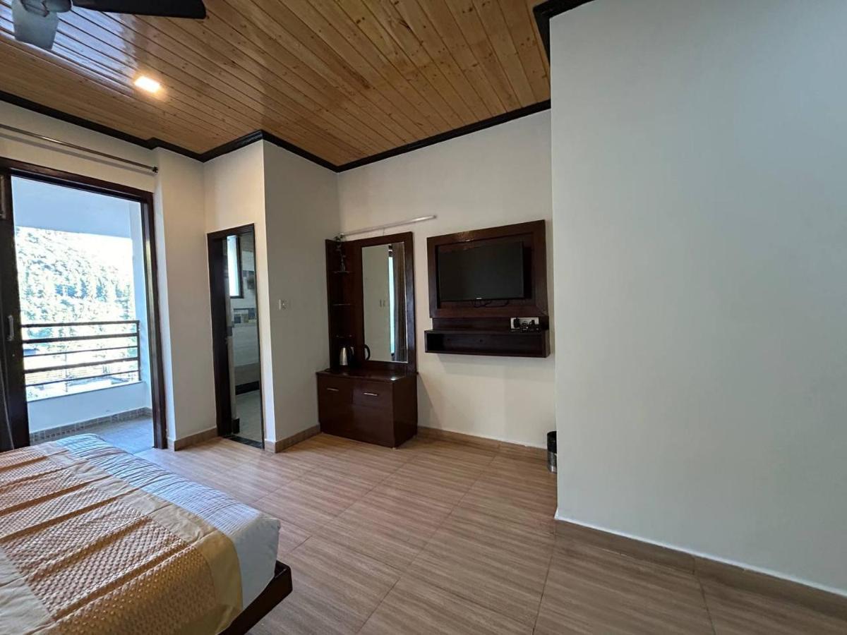 מוסורי Hotel 7 Heavens מראה חיצוני תמונה